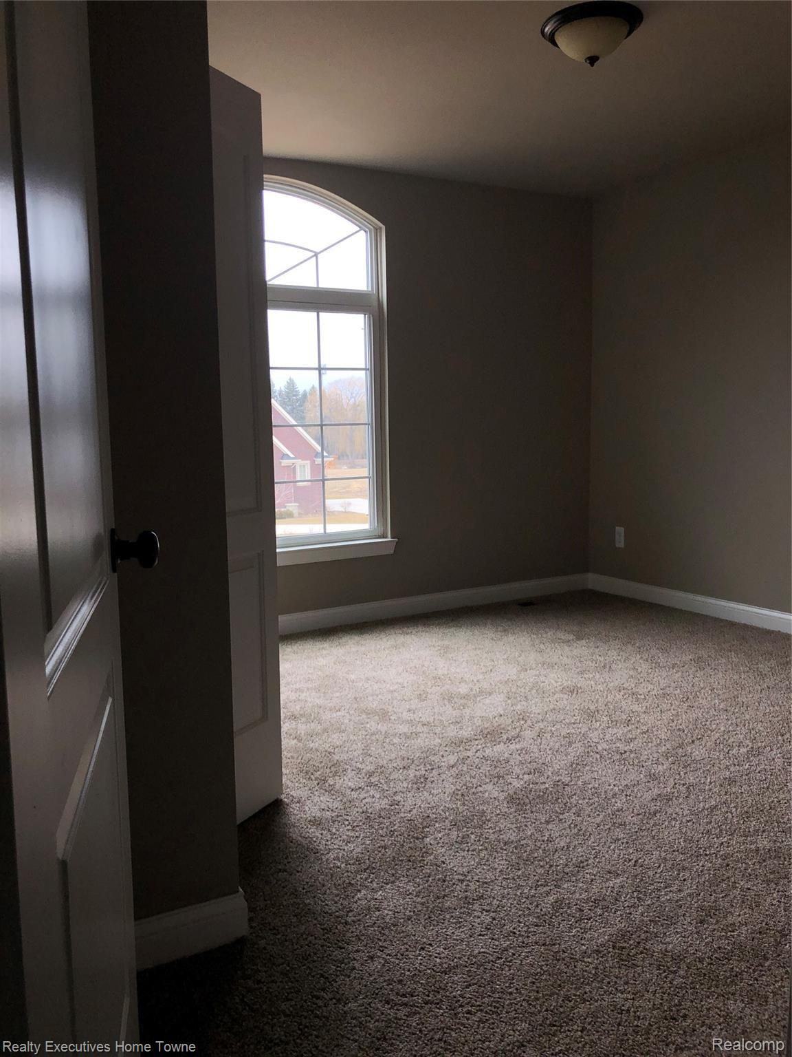 1971 Rosati Court Rochester, MI 48307 - Photo 23 of 31 Bedroom (6).JPG