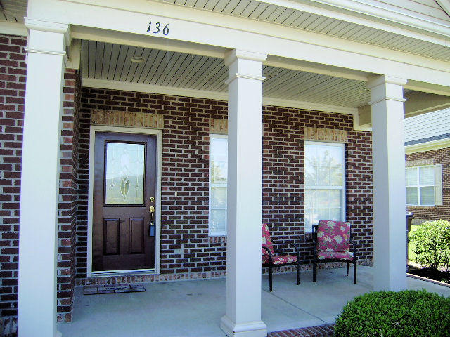 136 Hardinberry Street Oak Ridge, TN 37830 - Photo 2 of 22 Front Porch