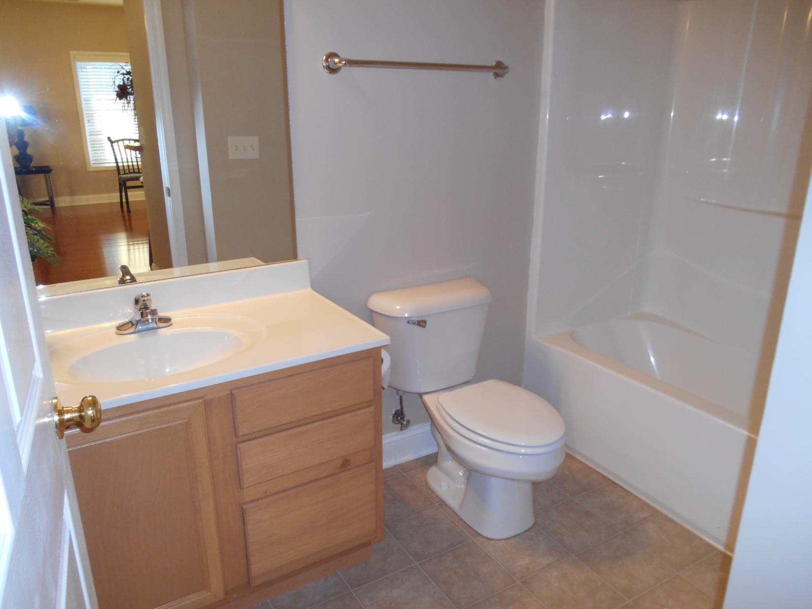 136 Hardinberry Street Oak Ridge, TN 37830 - Photo 13 of 22 Bath 2