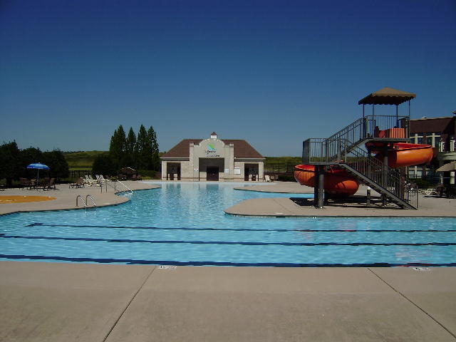 136 Hardinberry Street Oak Ridge, TN 37830 - Photo 19 of 22 Pool