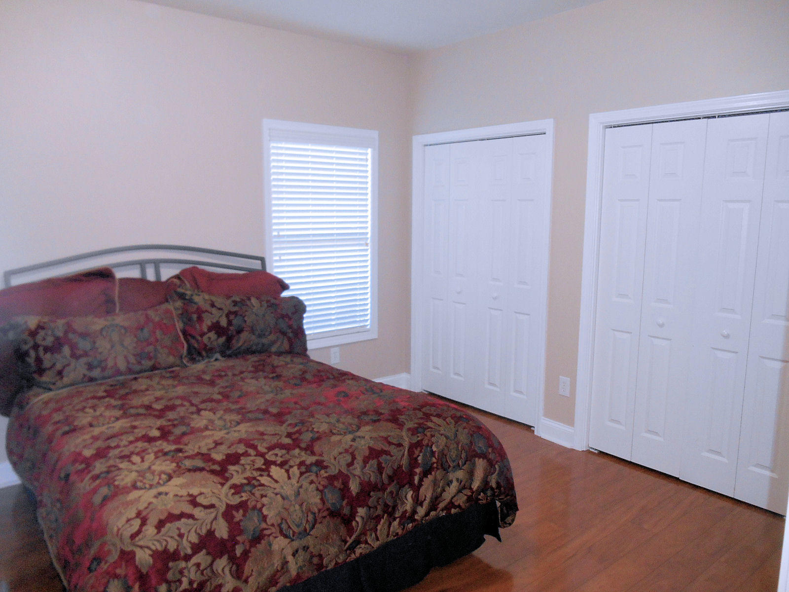 136 Hardinberry Street Oak Ridge, TN 37830 - Photo 10 of 22 Master Bed