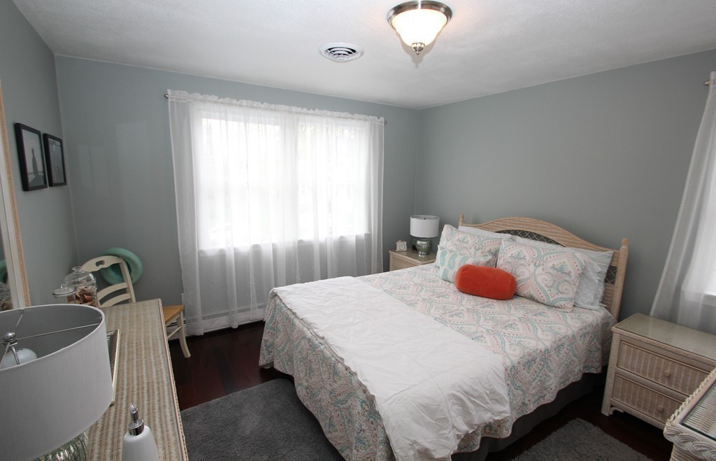 14 Sunset Road Stoneham, MA 02180 - Photo 14 of 30 Gallery Image 14