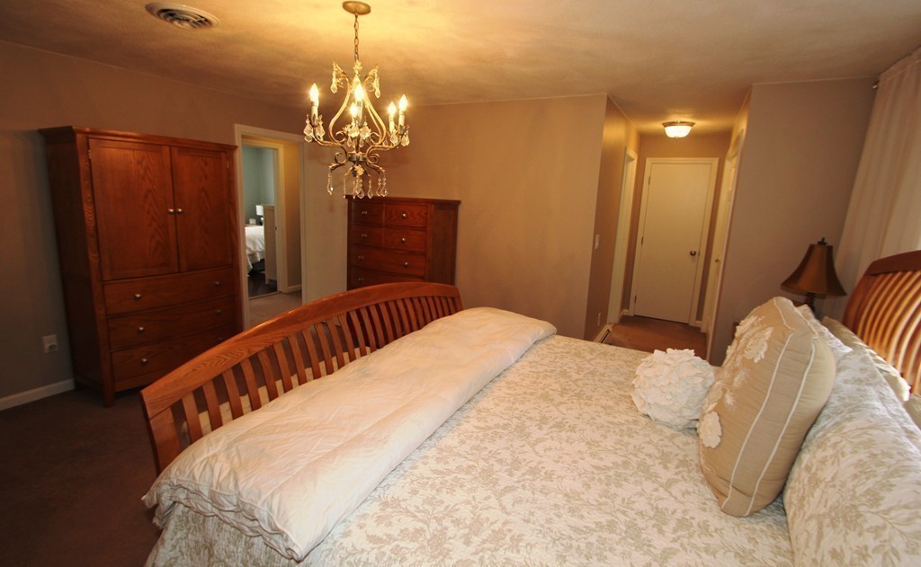 14 Sunset Road Stoneham, MA 02180 - Photo 16 of 30 Gallery Image 16