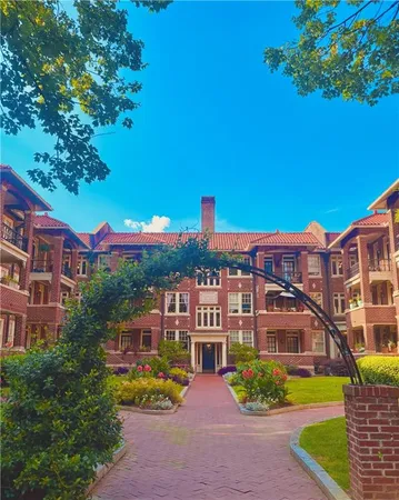 $3,000 | 198 Ponce De Leon Avenue Northeast, Unit 3A, Atlanta, GA 30308