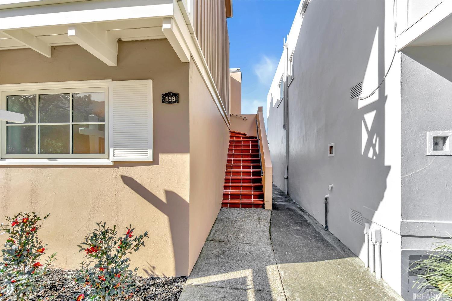 159 Skyview Way San Francisco, CA 94131 - Photo 2 of 17 a view of a house with entryway