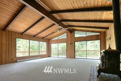 25332 Tiger Mountain Road Southeast Issaquah, WA 98027 - Photo 4 of 15 Gallery Image 4