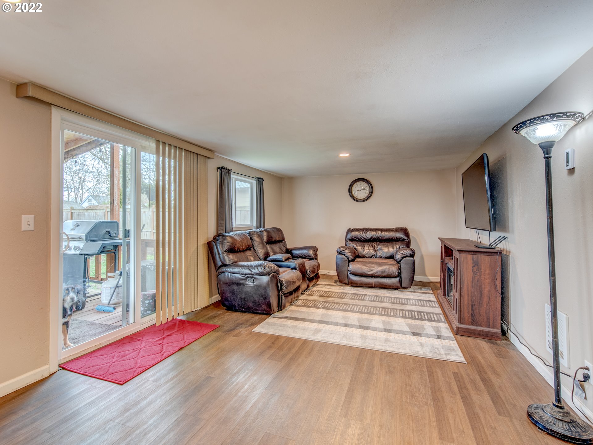 1177 N Street Springfield, OR 97477 - Photo 7 of 30 a bed room with furniture and a large window