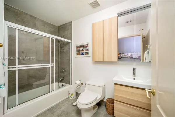 $13,000 | 1413 Sunset Harbour Drive, Unit 209, Miami Beach, FL 33139