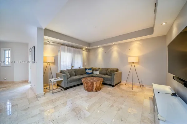 $13,000 | 1413 Sunset Harbour Drive, Unit 209, Miami Beach, FL 33139