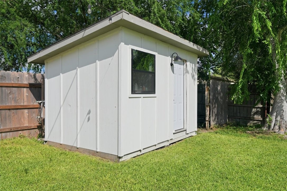 1314 Mark Street George West, TX 78022 - Photo 30 of 31