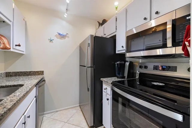 $1,850 | Undisclosed Address, Sarasota, FL 34231