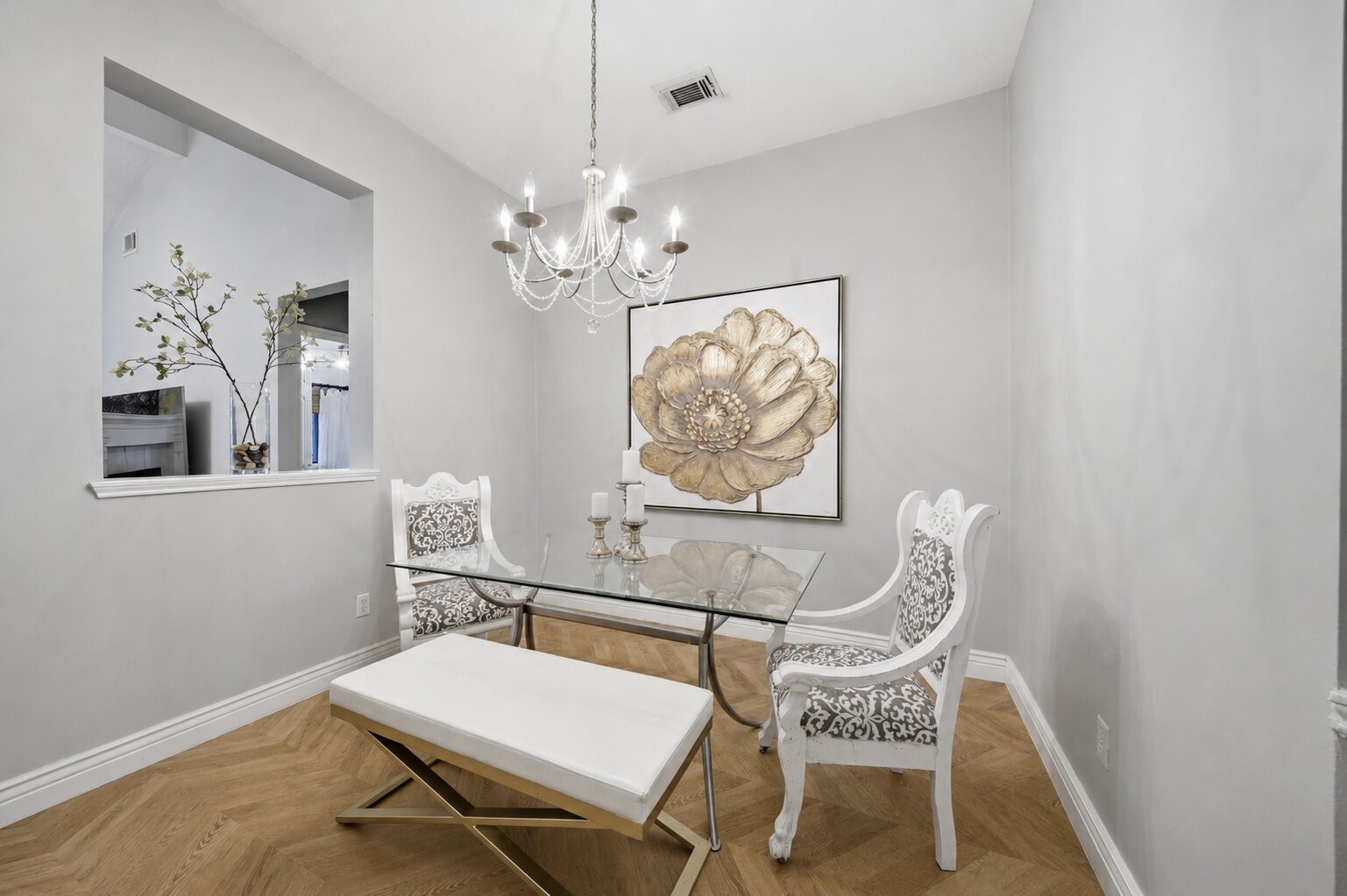 39 Steep Trail Place Conroe, TX 77385 - Photo 4 of 23 Dining area