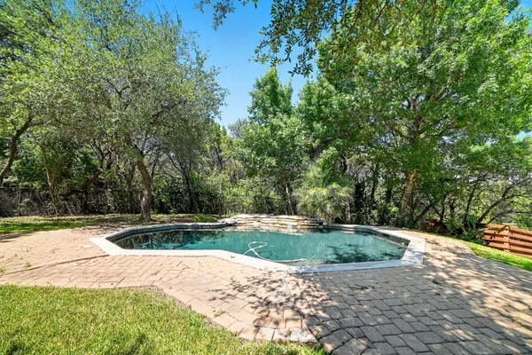 $14,000 | 500 Konstanty Circle, West Lake Hills, TX 78746