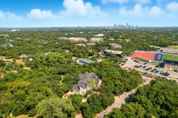 $14,000 | 500 Konstanty Circle, West Lake Hills, TX 78746