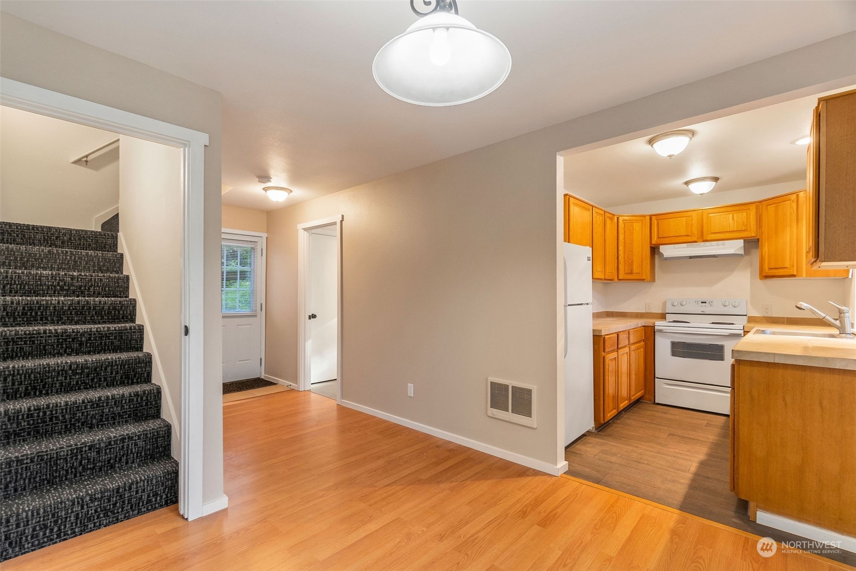 2601 Schirm Loop Road Northwest Olympia, WA 98502 - Photo 5 of 31 Gallery Image 5