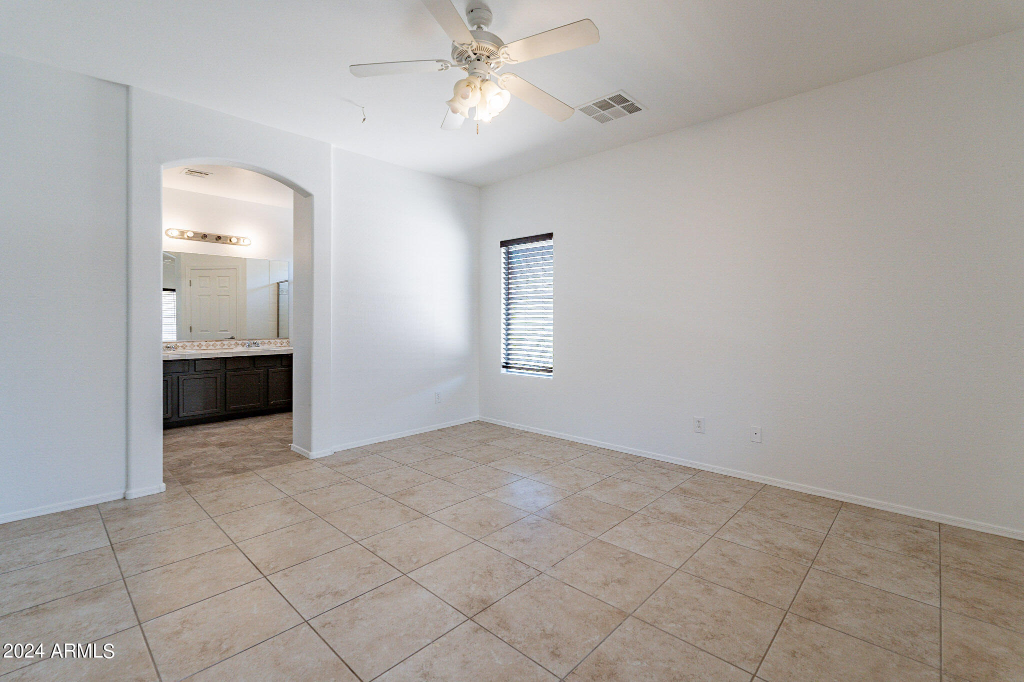 10212 West Chipman Road Tolleson, AZ 85353 - Photo 14 of 28 Master