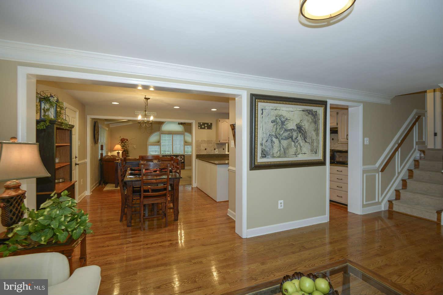 13360 Triadelphia Road Ellicott City, MD 21042 - Photo 5 of 30 Living Room