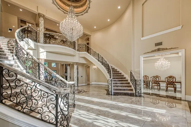 a view of entryway and hall