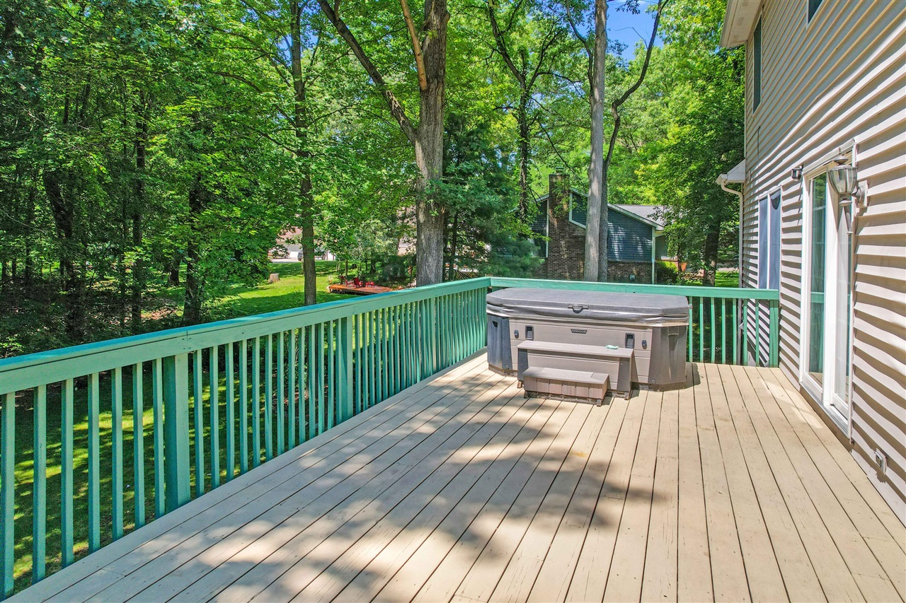 11176 Mcgregor Road Pinckney, MI 48169 - Photo 36 of 52 Gallery Image 36