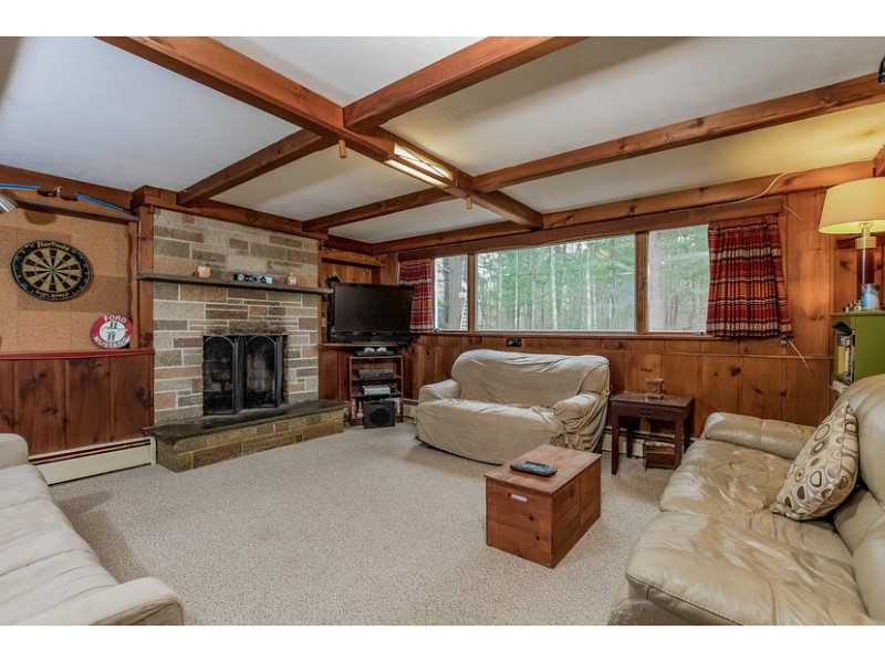 18 Meadowbrook Road Richmond, RI 02898 - Photo 18 of 25 Den/Family/Great Room.