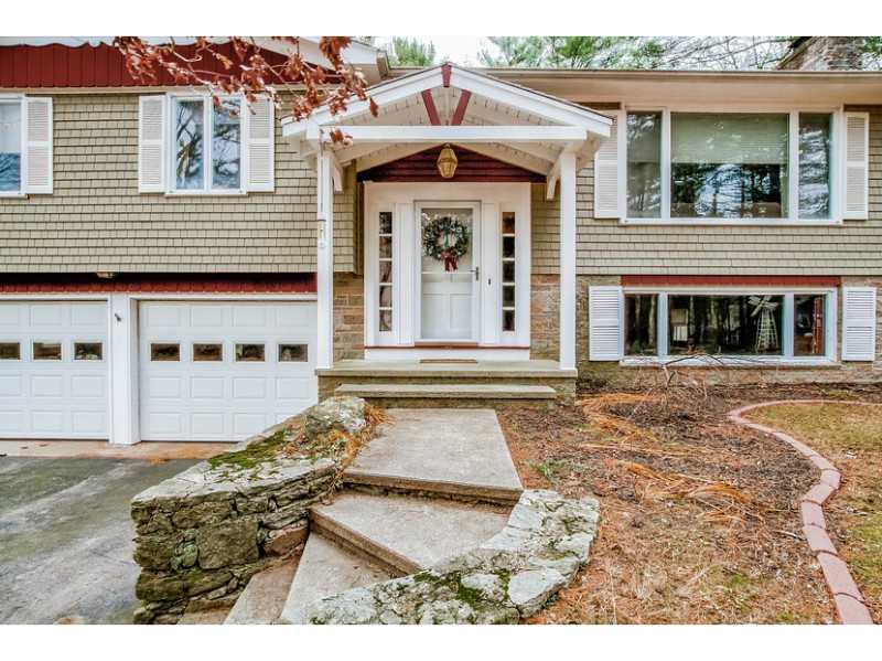 18 Meadowbrook Road Richmond, RI 02898 - Photo 2 of 25 Exterior Front.