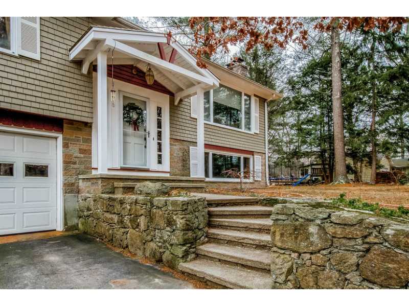 18 Meadowbrook Road Richmond, RI 02898 - Photo 3 of 25 Exterior Front.
