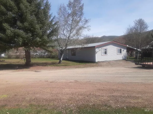 $409,000 | 102 Willow Creek Road, Fairfield, ID 83327