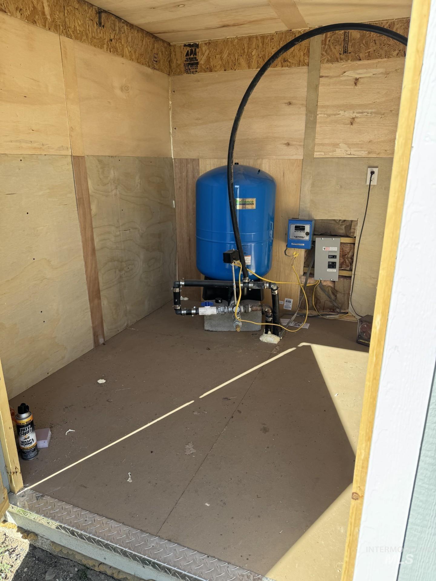 102 Willow Creek Road Fairfield, ID 83327 - Photo 39 of 40 View of utility room