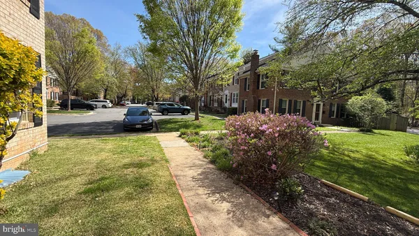 $3,180 | 11951 Heathcote Court, Reston, VA 20191