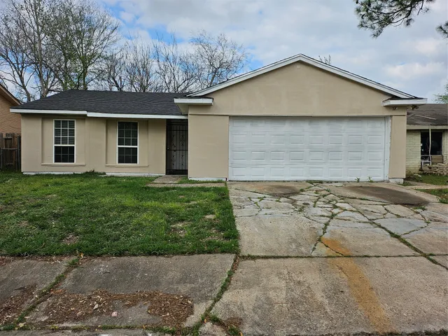 $1,690 | 15829 Ridgeroe Lane, Houston, TX 77053