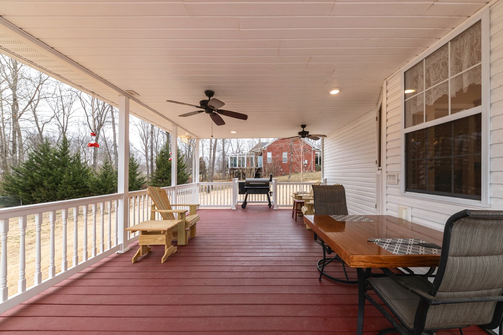 1014 Meeks Cemetery Road Burns, TN 37029 - Photo 22 of 33 a outdoor living space with furniture
