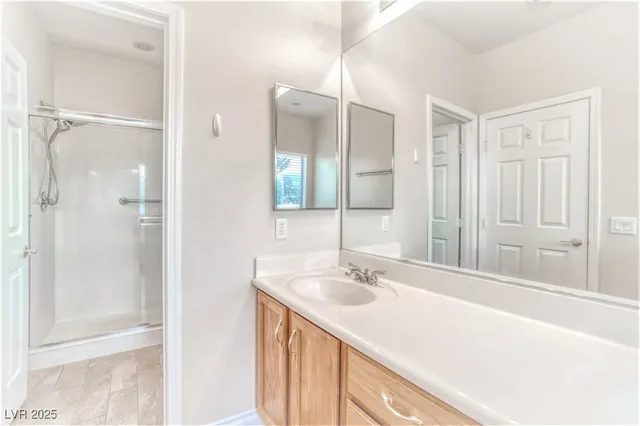 $2,550 | 1989 Songbird Court, Henderson, NV 89012