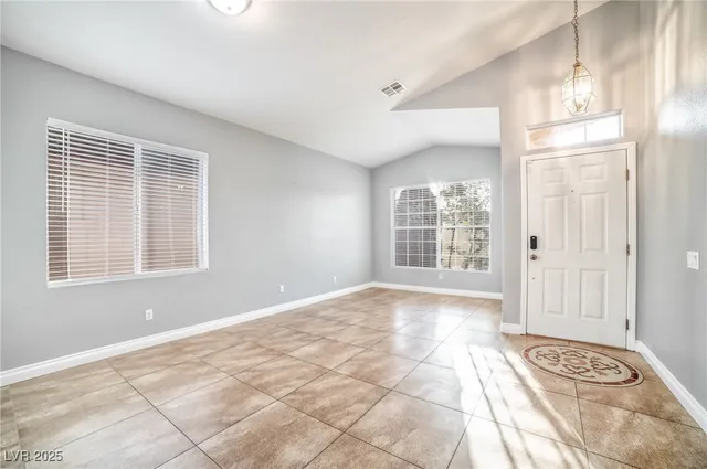 $2,550 | 1989 Songbird Court, Henderson, NV 89012