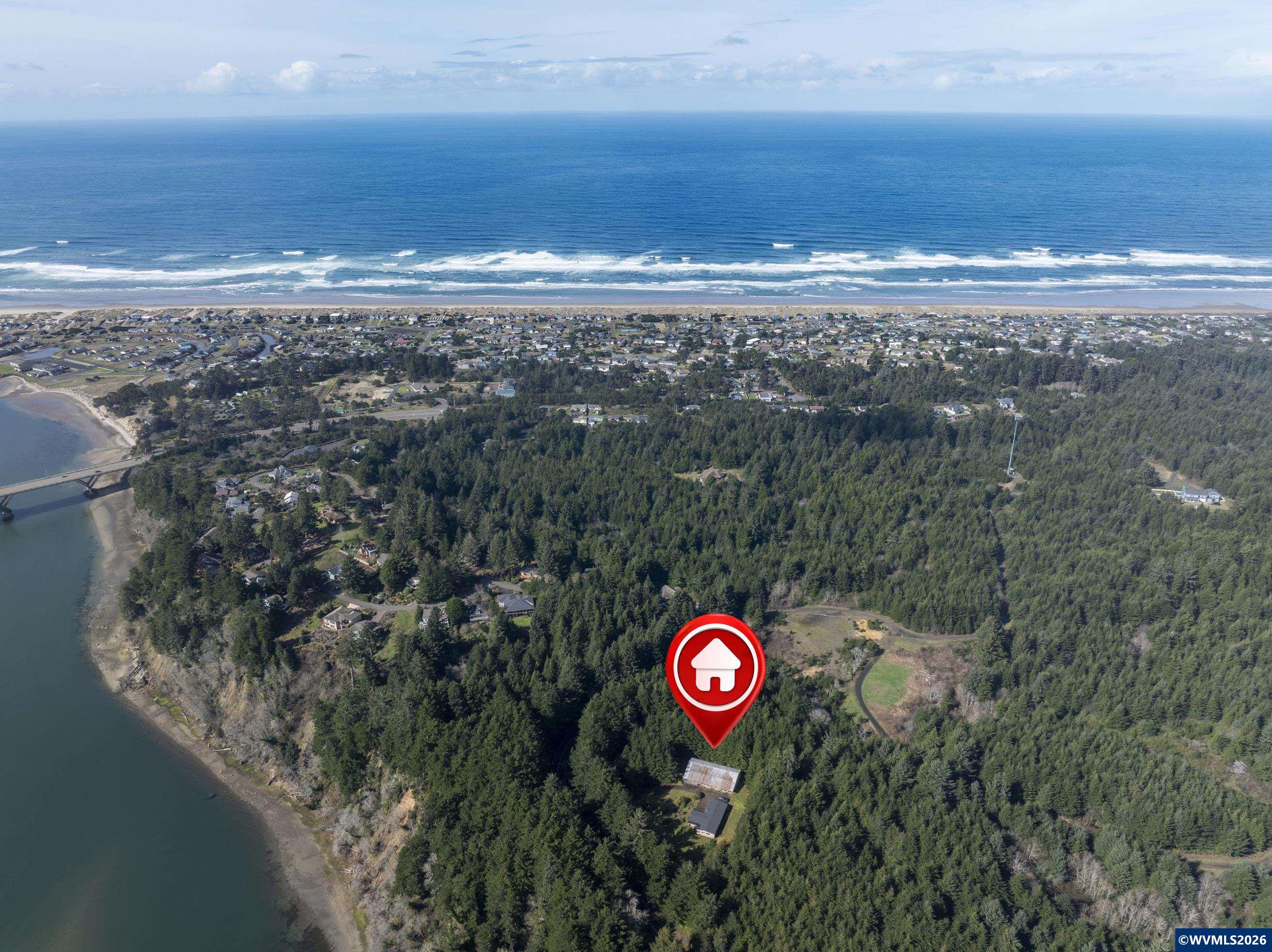 533 North Bayview Road Waldport, OR 97394 - Photo 13 of 49