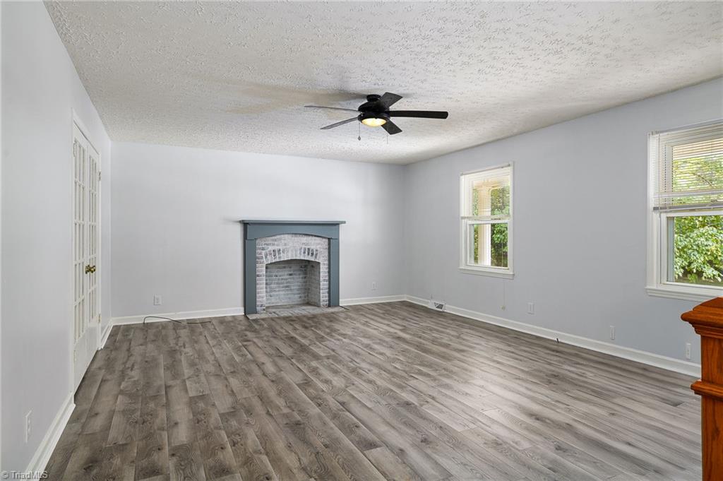 692 Beauchamp Road Advance, NC 27006 - Photo 7 of 40 Freshly painted living room!