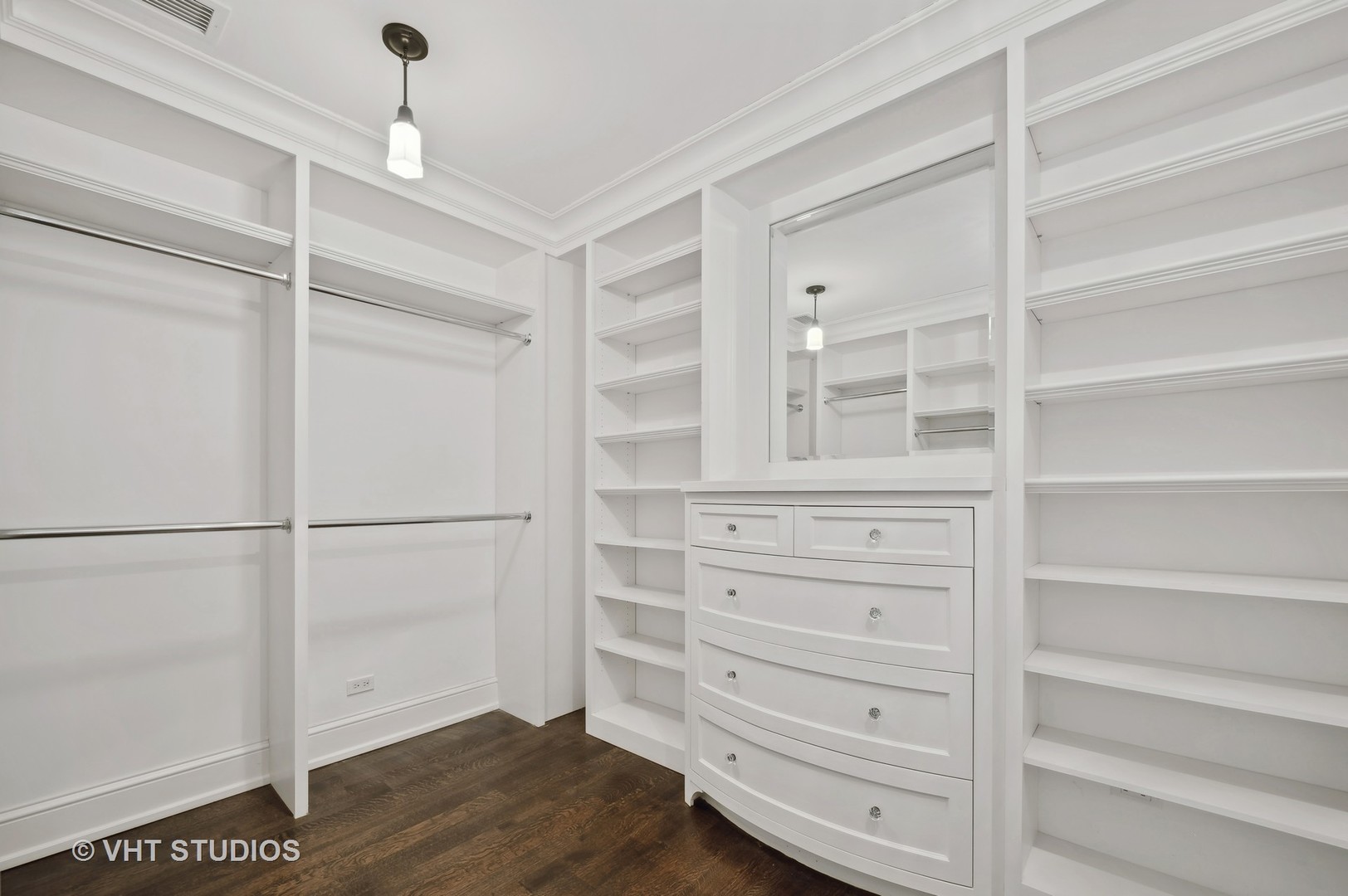 920 Private Road Winnetka, IL 60093 - Photo 14 of 26 Gallery Image 14