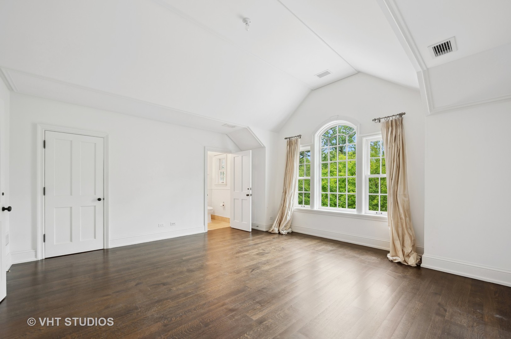 920 Private Road Winnetka, IL 60093 - Photo 15 of 26 Gallery Image 15