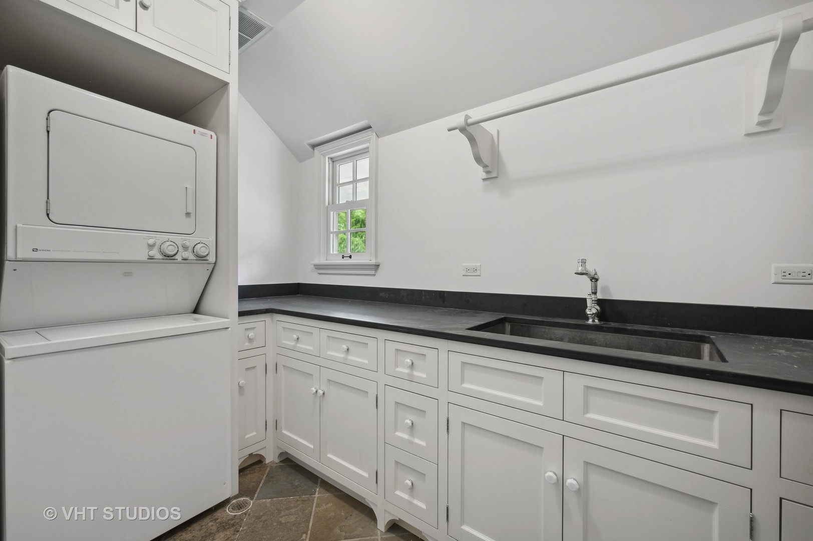 920 Private Road Winnetka, IL 60093 - Photo 20 of 26 Gallery Image 20