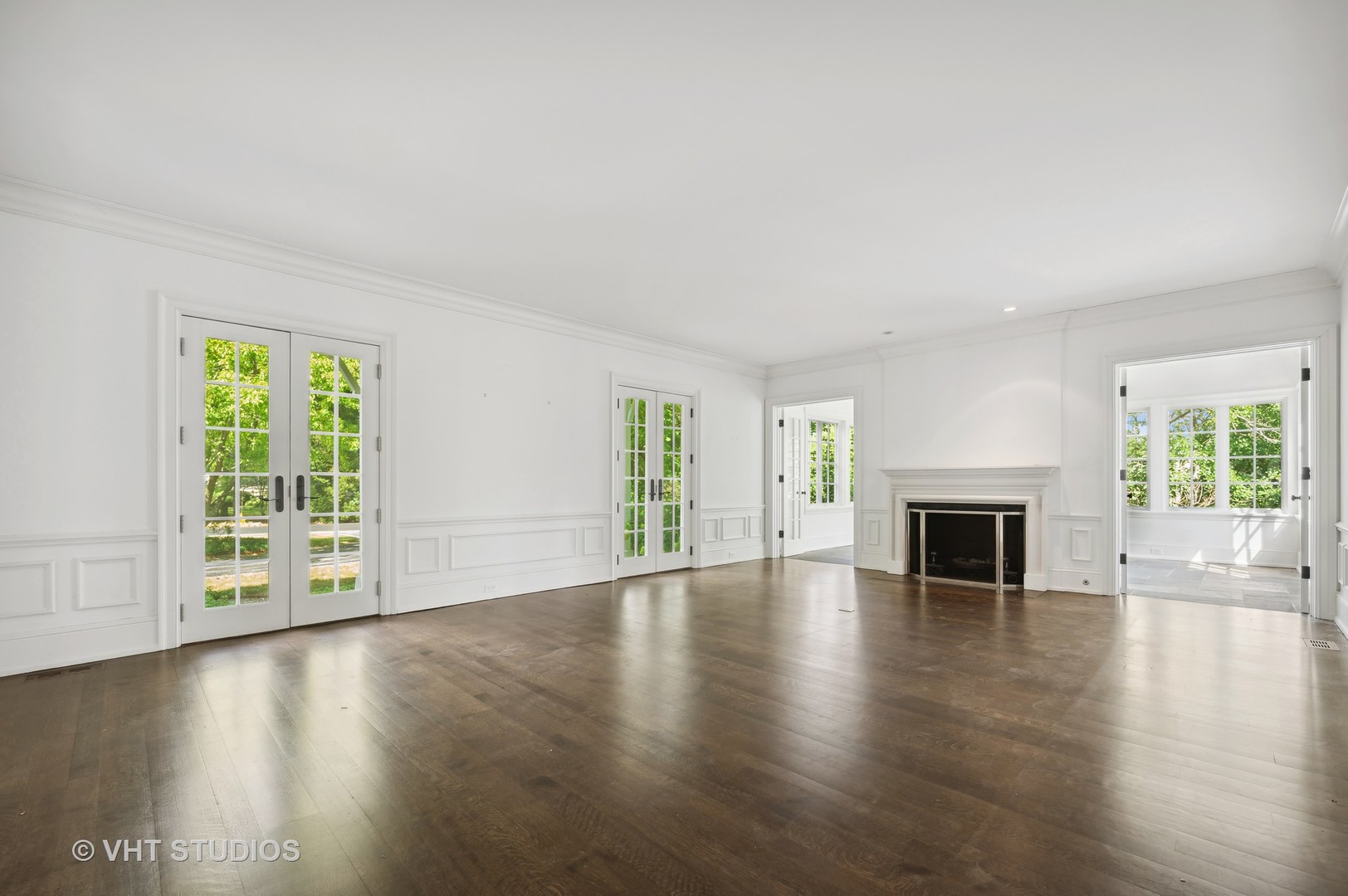 920 Private Road Winnetka, IL 60093 - Photo 3 of 26 Gallery Image 3