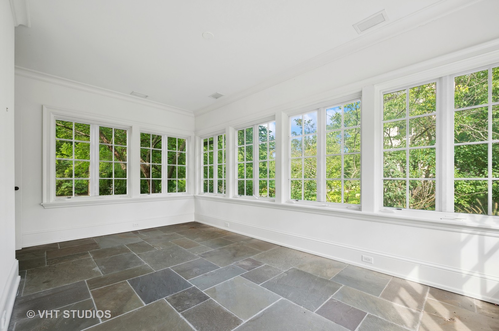 920 Private Road Winnetka, IL 60093 - Photo 9 of 26 Gallery Image 9