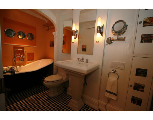 19 Garrison Road, Unit 1 Brookline, MA 02445 - Photo 3 of 10