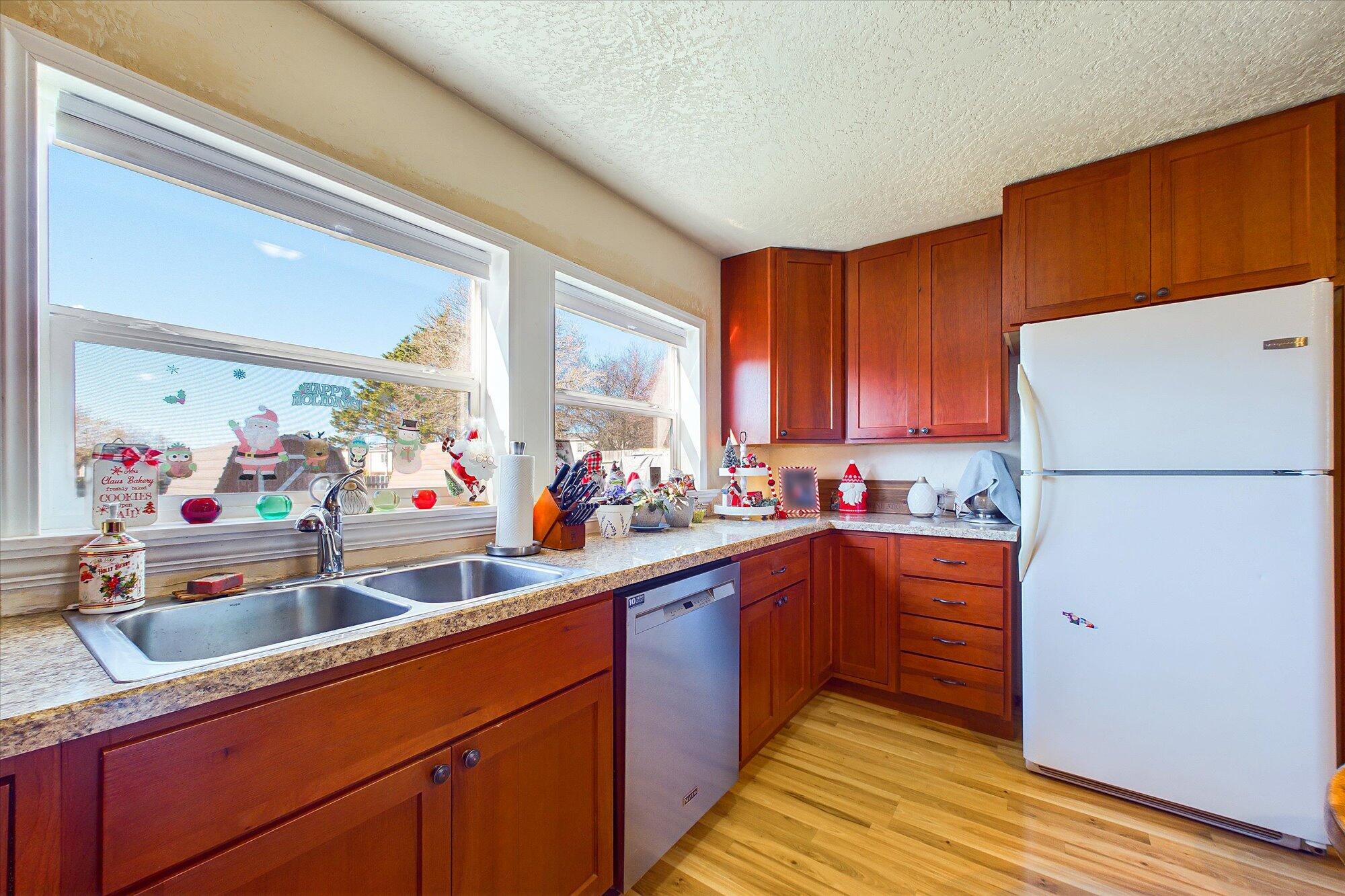 1560 Marsh Road Eureka, CA 95501 - Photo 16 of 38