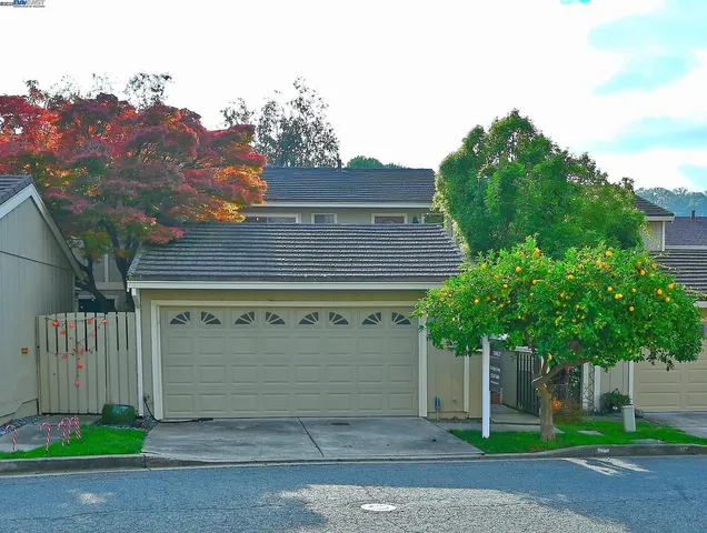$549,999 | 405 Thistle Circle, Martinez, CA 94553