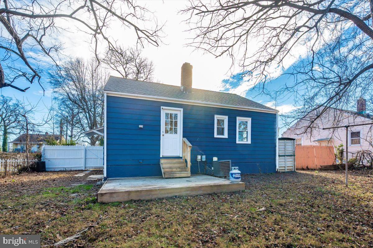 4511 Bennion Road Silver Spring, MD 20906 - Photo 32 of 40 a front view of a house with a yard
