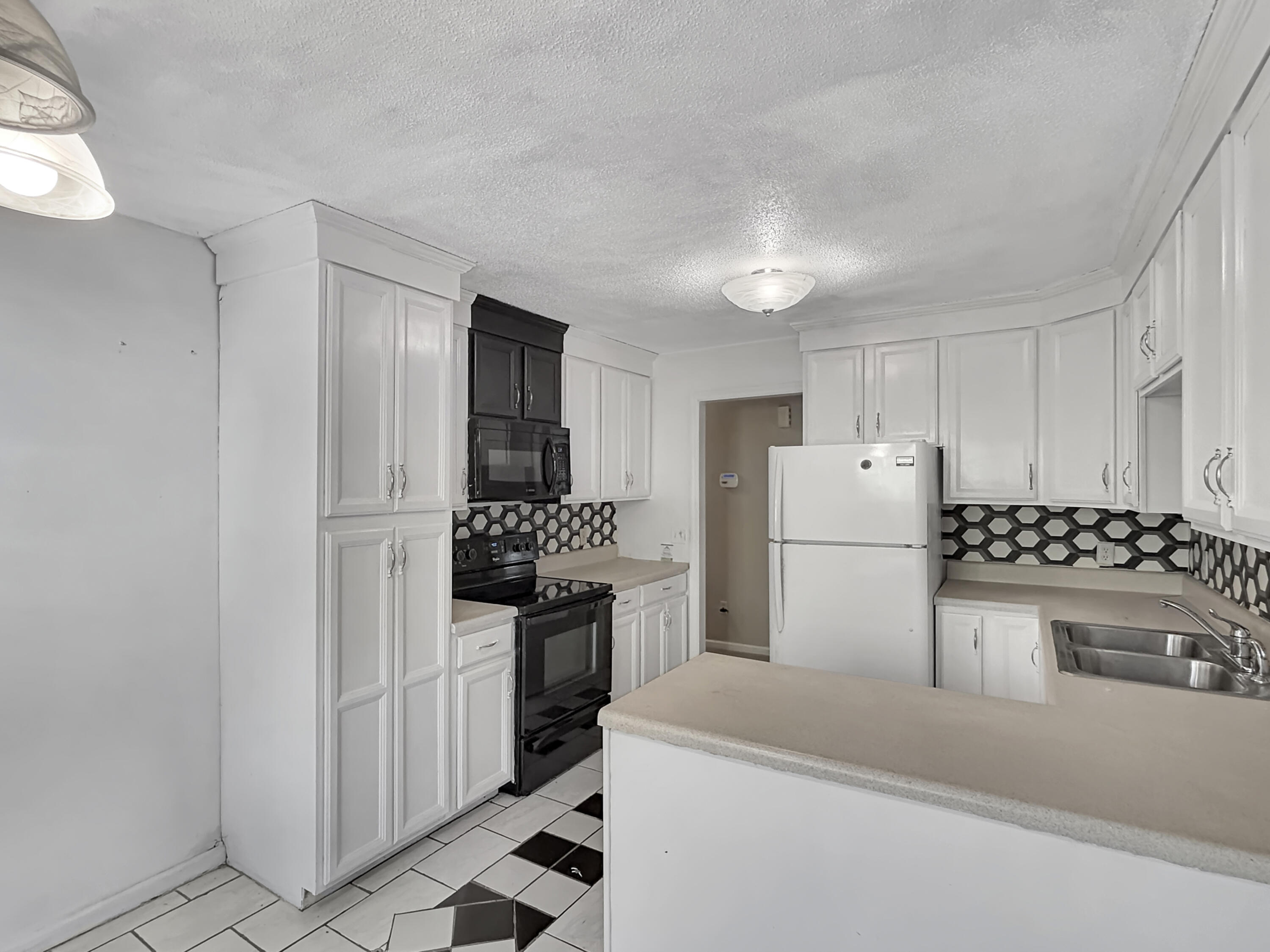 8170 Wainwright Road North Charleston, SC 29406 - Photo 6 of 15 368033395e04f0d8015f31d87f8f560c029604ac