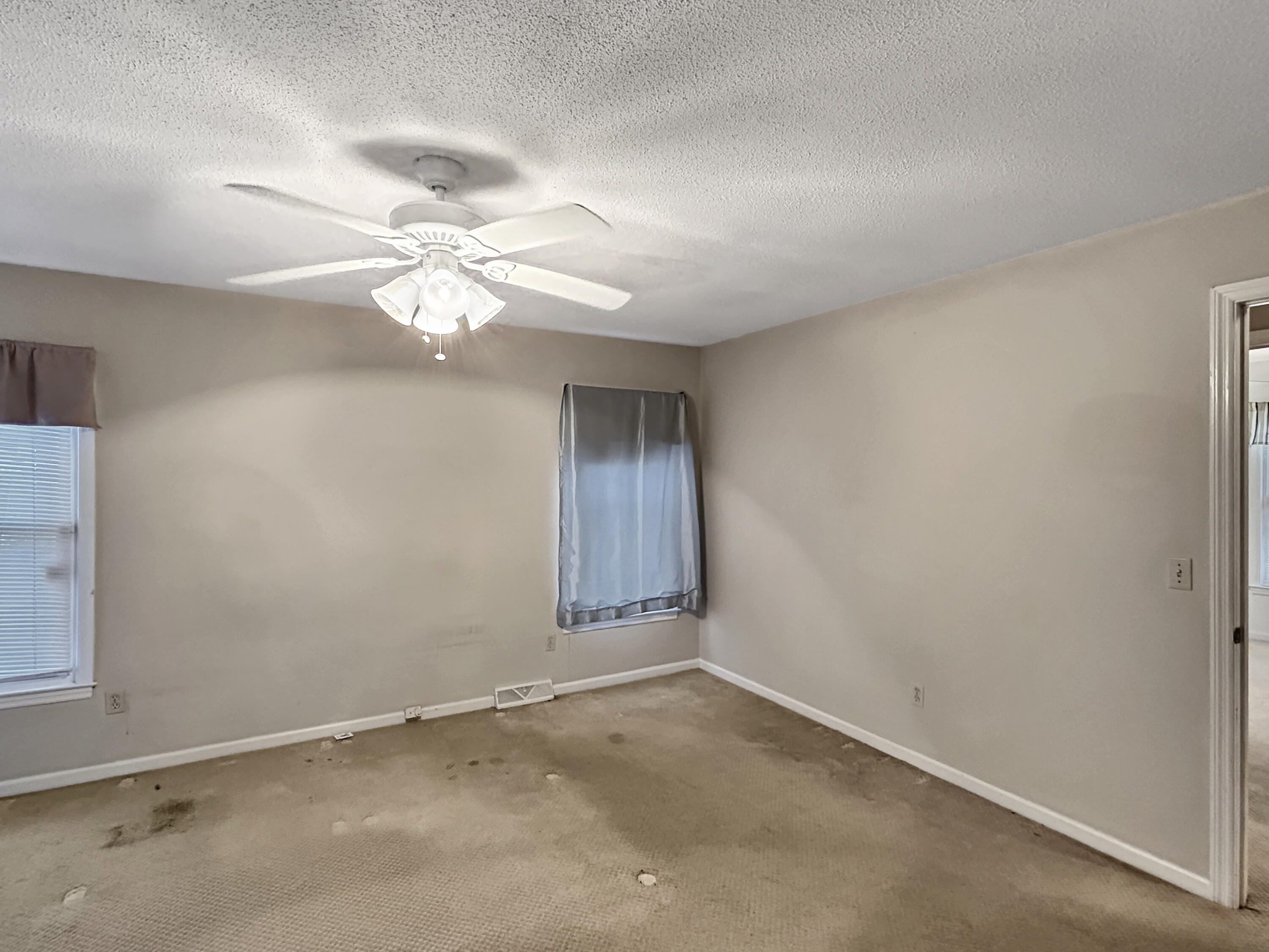 8170 Wainwright Road North Charleston, SC 29406 - Photo 7 of 15 789dc3822d5ec67d98f12688687719704228bddb