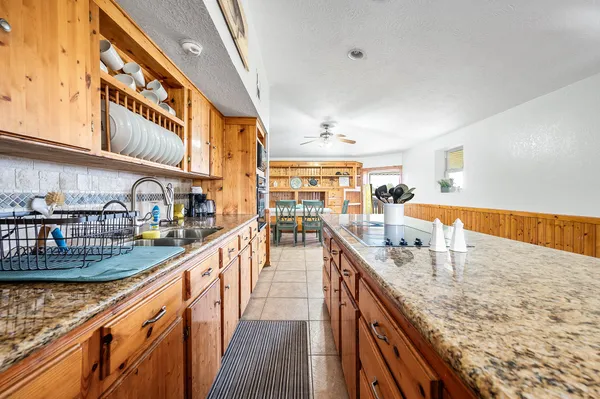 $2,500 | 302 Palm Drive, Unit CR776, Liverpool, TX 77577