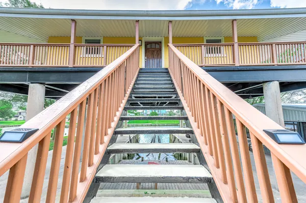 $2,500 | 302 Palm Drive, Unit CR776, Liverpool, TX 77577