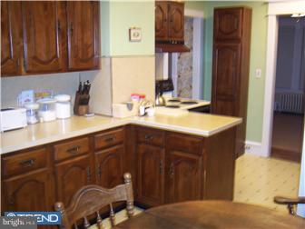 111 Deptford Road Glassboro, NJ 08028 - Photo 5 of 12 Kitchen