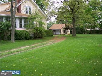 111 Deptford Road Glassboro, NJ 08028 - Photo 9 of 12